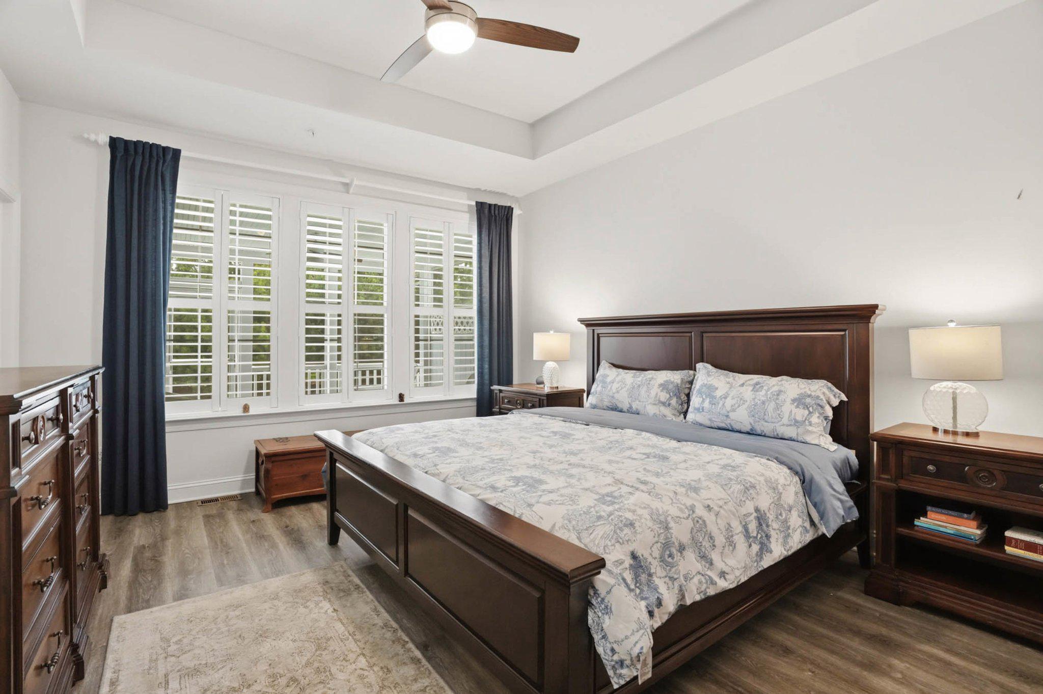 932 MOORINGS CIRCLE