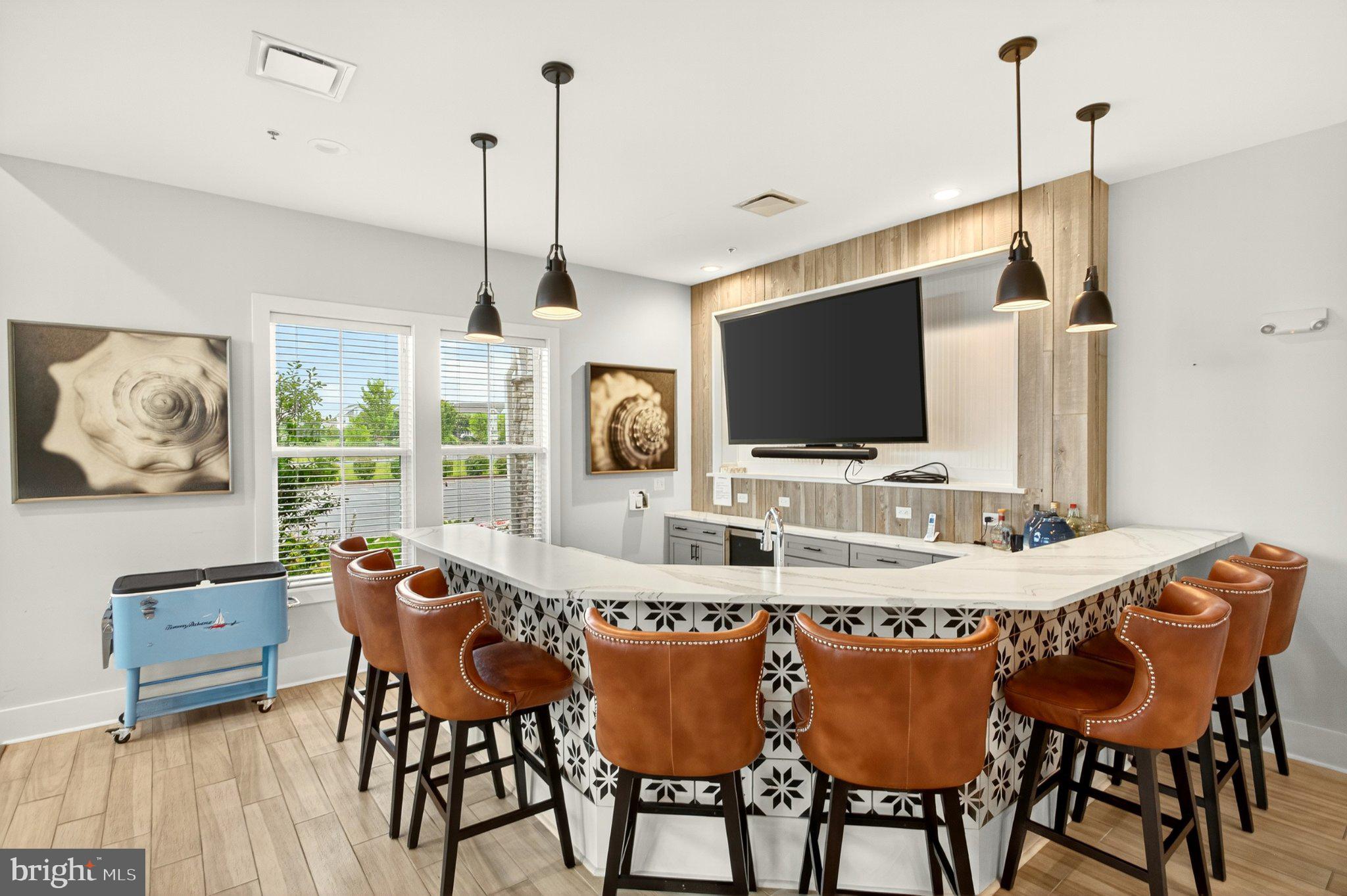 932 MOORINGS CIRCLE
