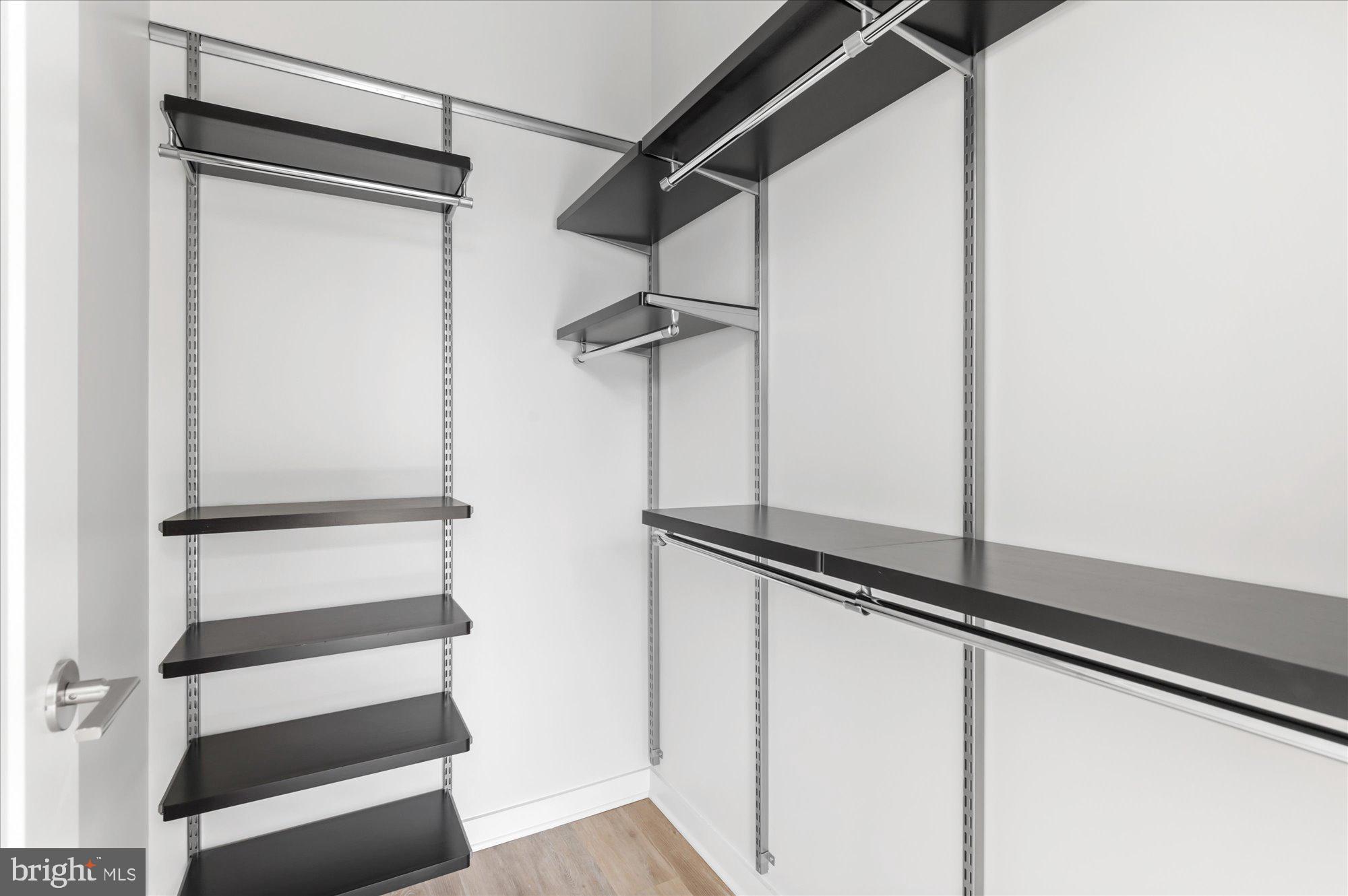 400 Army Navy Drive Dr Unit: 1821