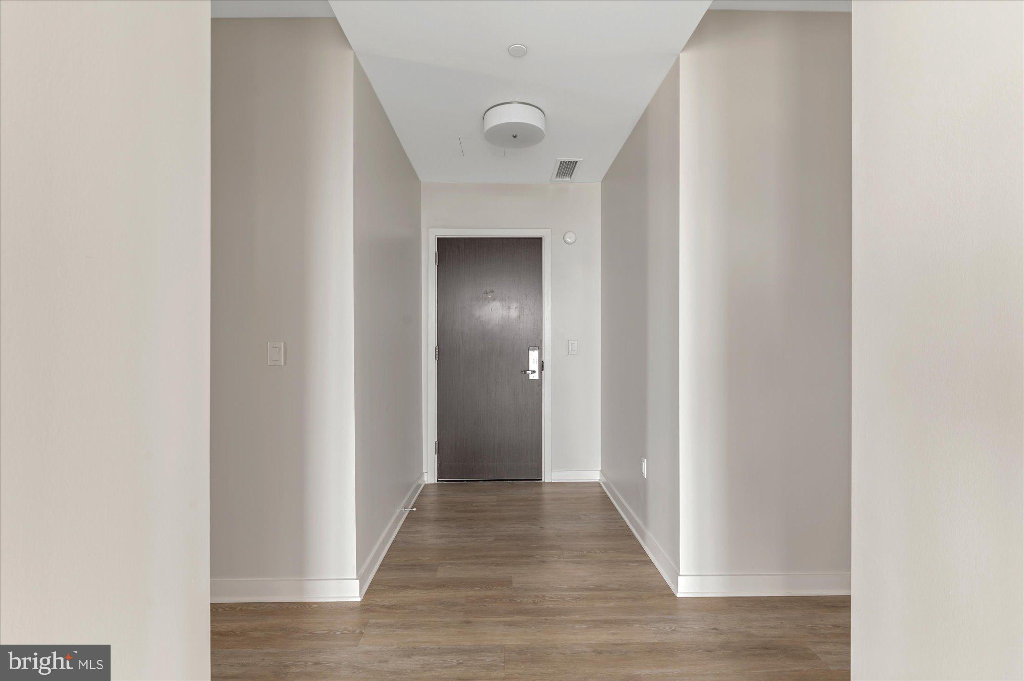 400 Army Navy Drive Dr Unit: 1821