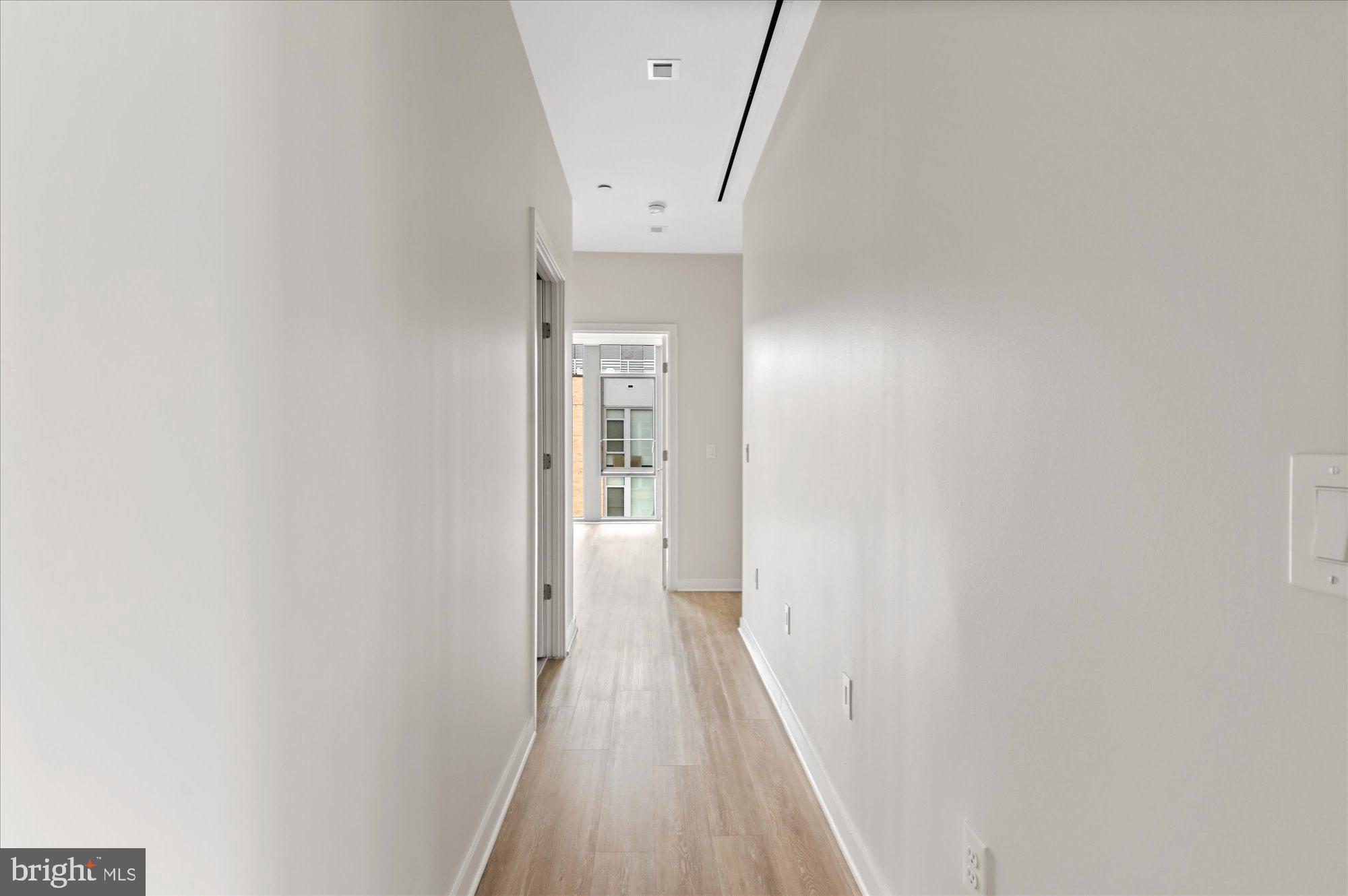 400 Army Navy Drive Dr Unit: 1821
