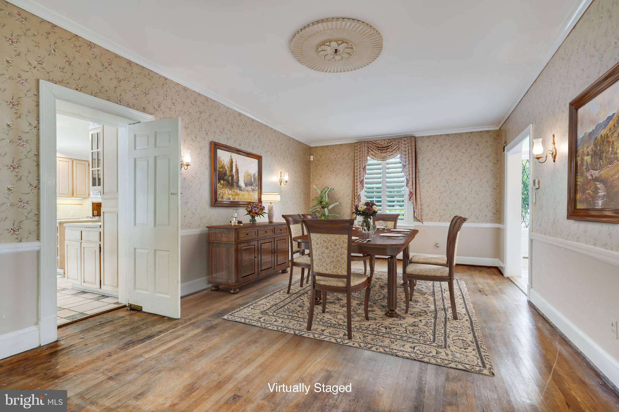 1607 S Arlington Ridge Road