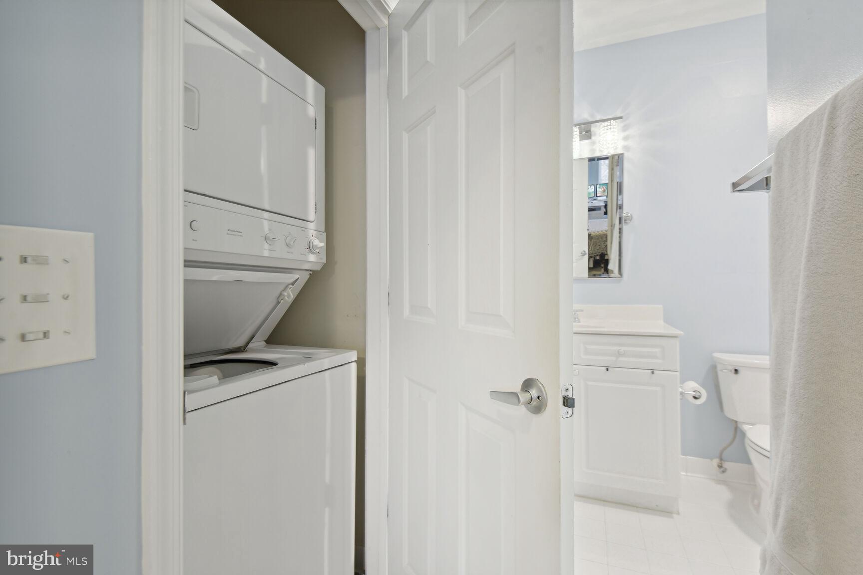 801 S Greenbrier Street Unit: 218