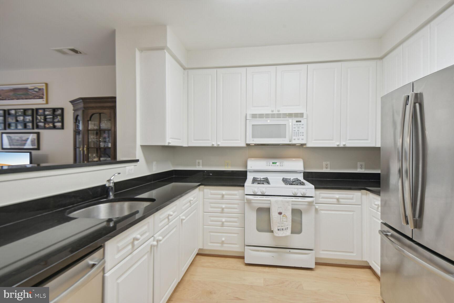 801 S Greenbrier Street Unit: 218