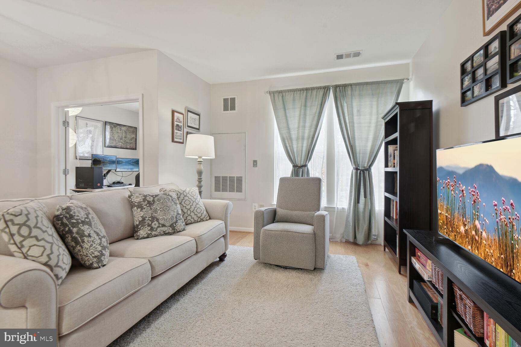 801 S Greenbrier Street Unit: 218