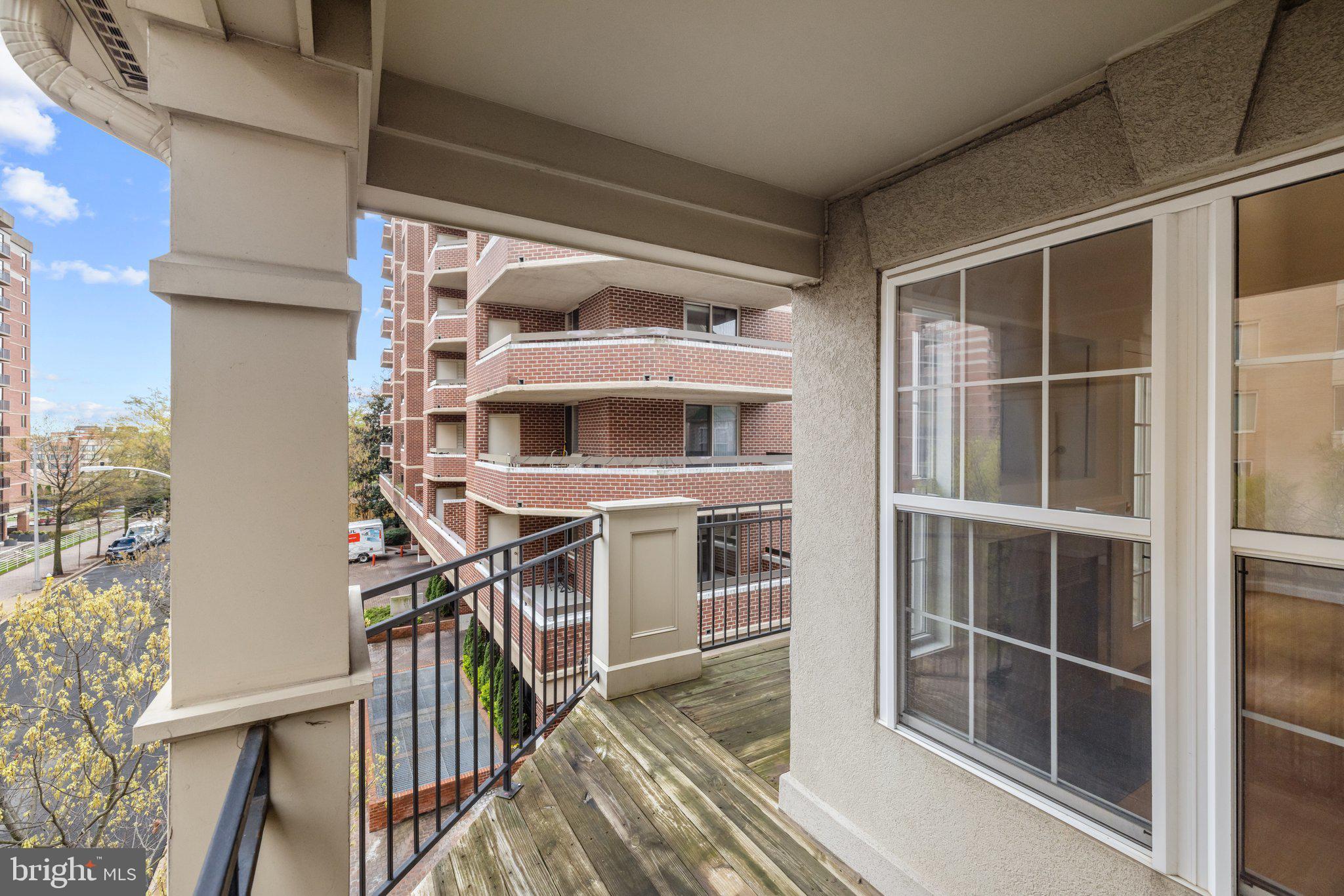 1320 N Wayne St N #407