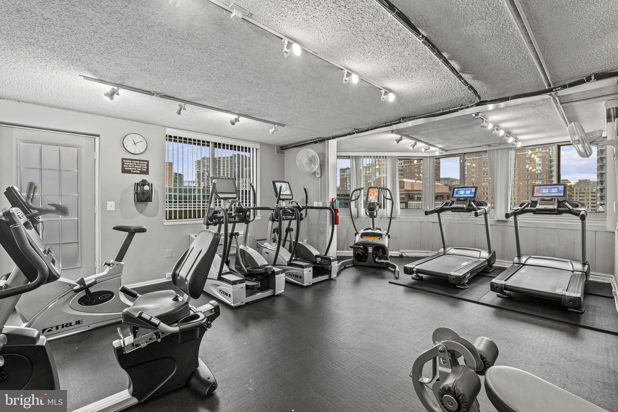 1024 N Utah St #416