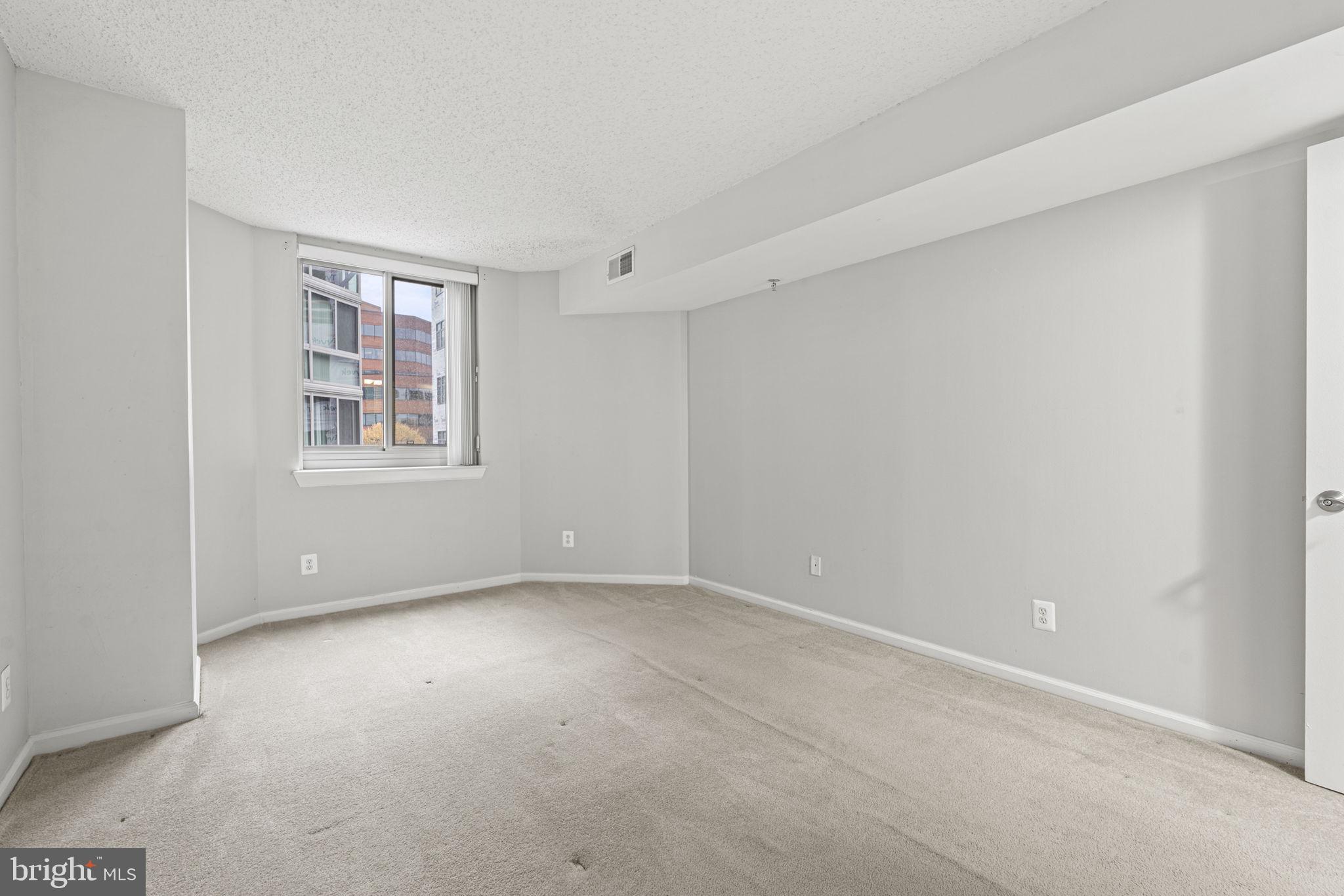 1024 N Utah St #416