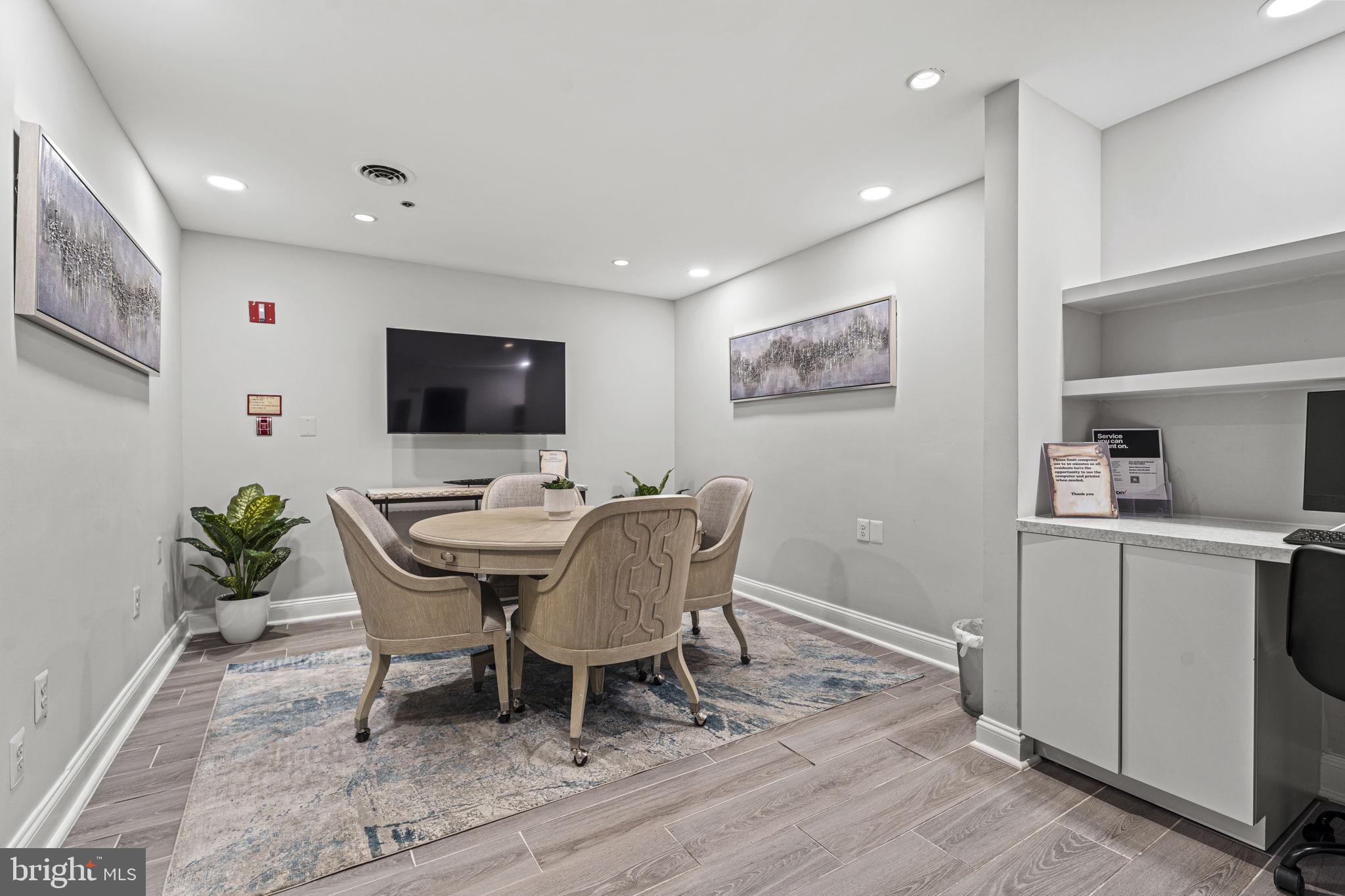 1024 N Utah St #416