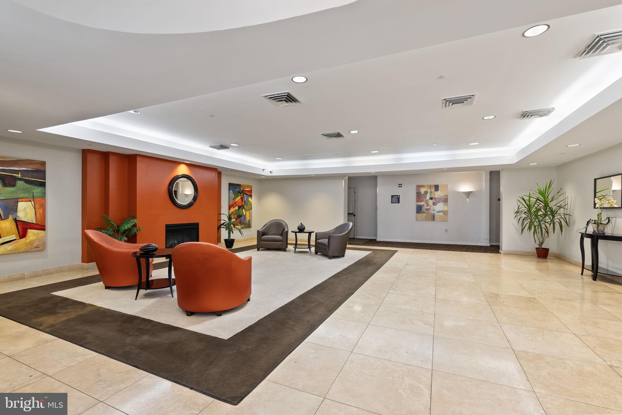 801 S GREENBRIER STREET 304