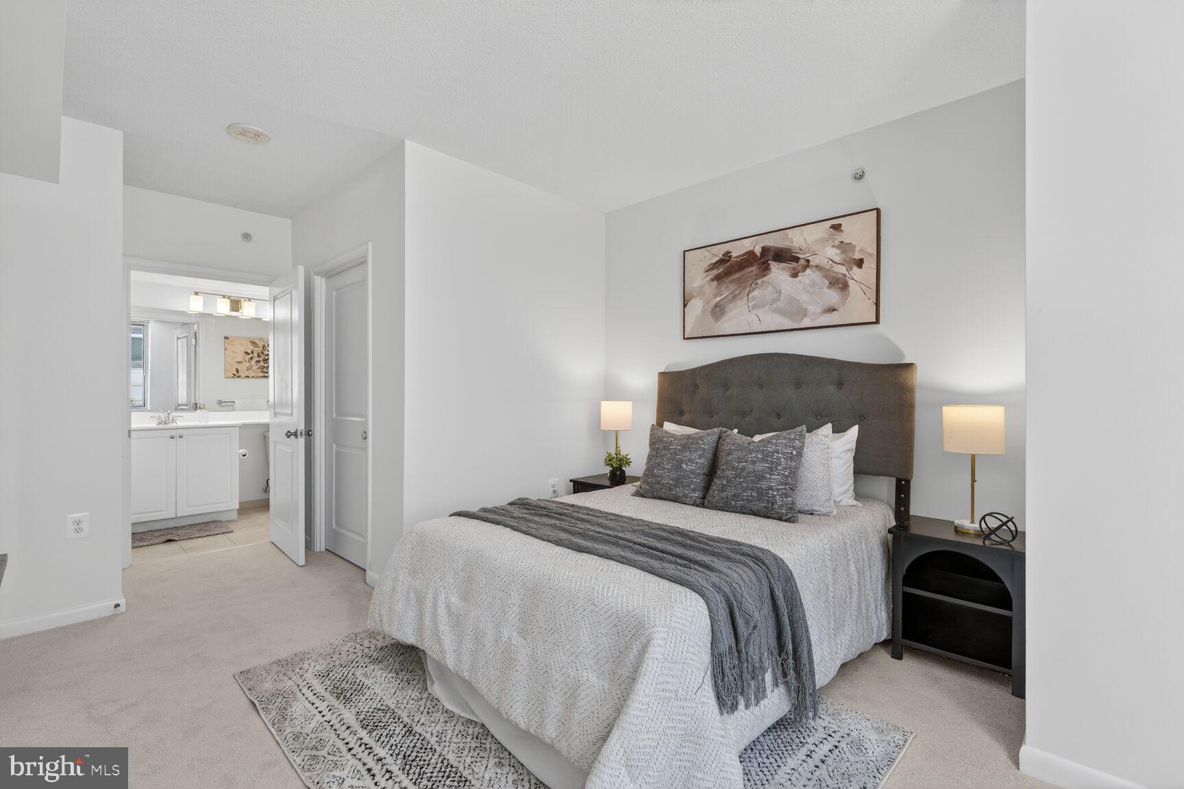 851 N GLEBE ROAD 817