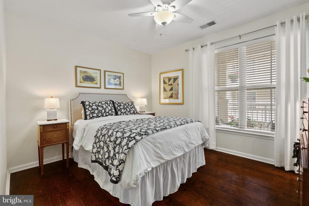 5108 DONOVAN DRIVE Unit: 305