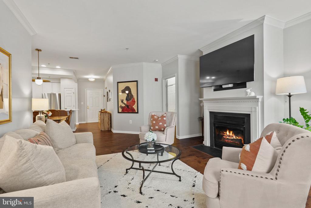 5108 DONOVAN DRIVE Unit: 305