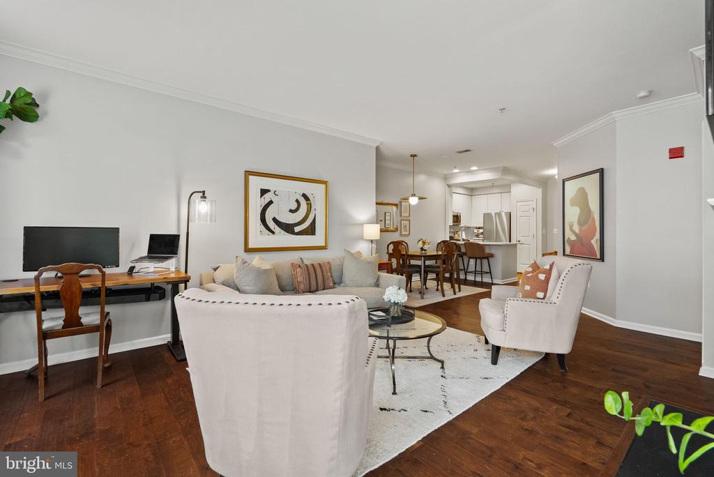5108 DONOVAN DRIVE Unit: 305