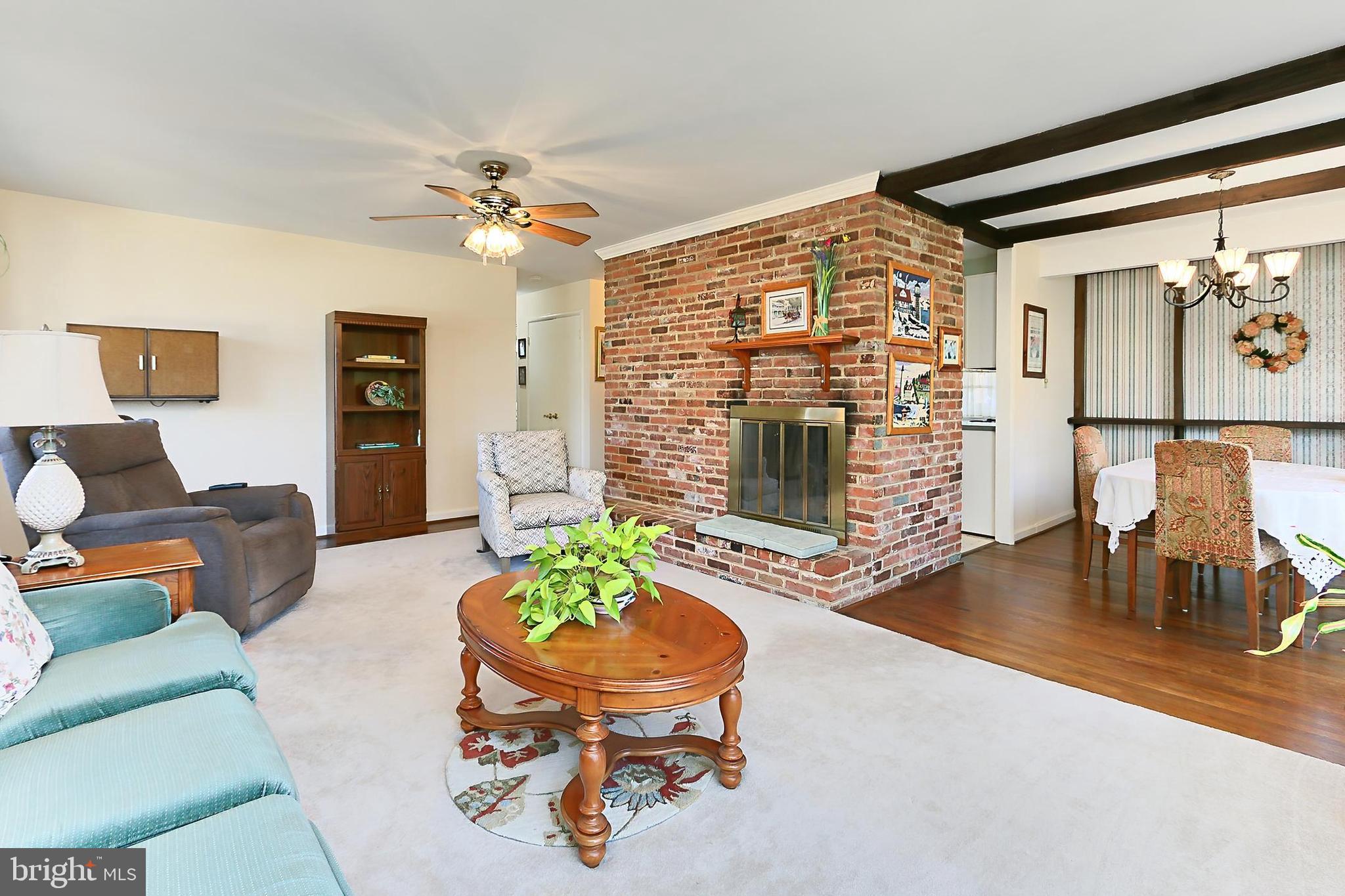 10004 Blackthorn Ct