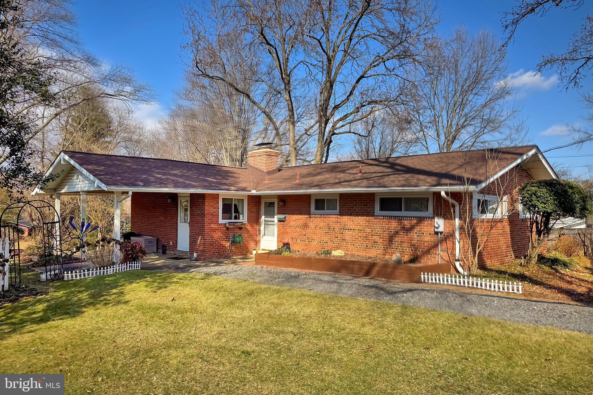 10004 Blackthorn Ct