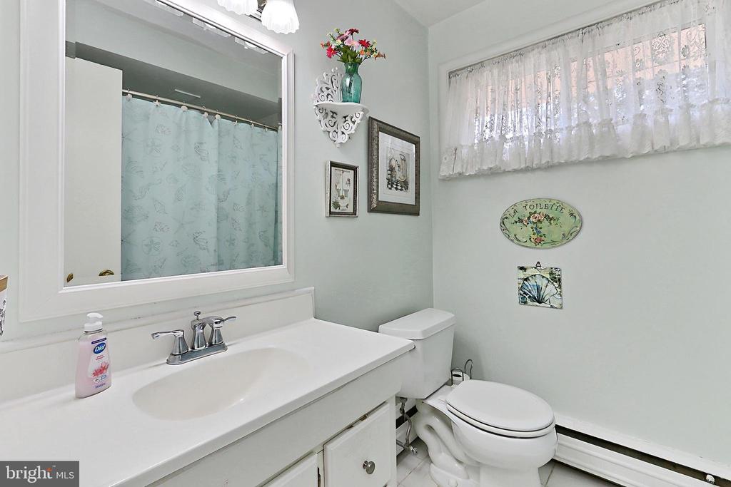 10004 Blackthorn Ct