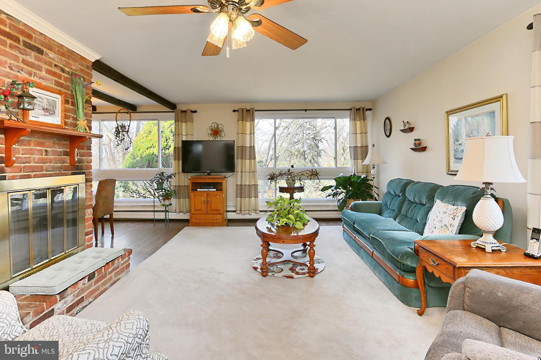 10004 Blackthorn Ct