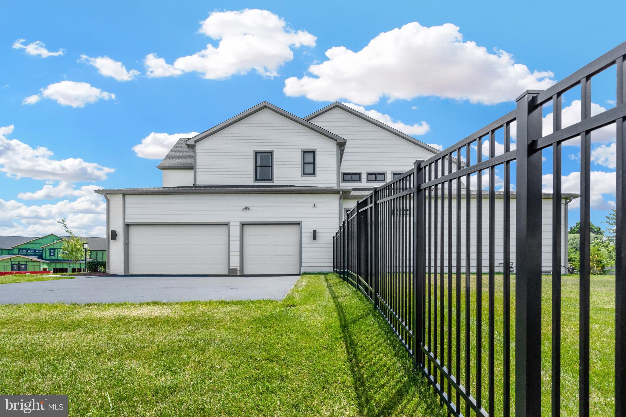 1366 Tate Modern Ln