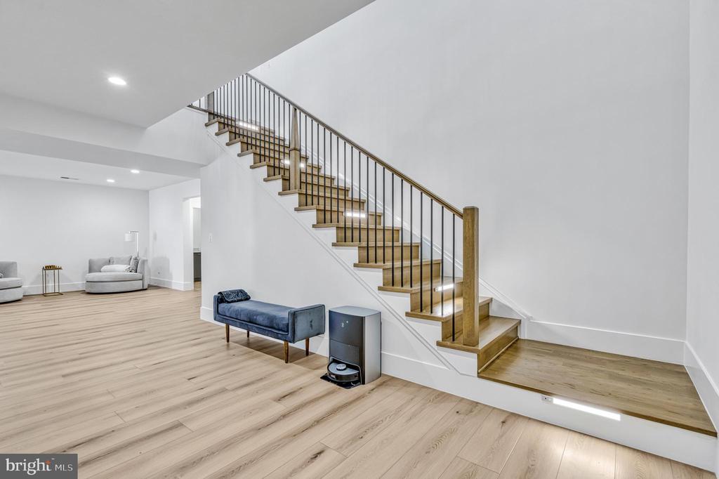1366 Tate Modern Ln