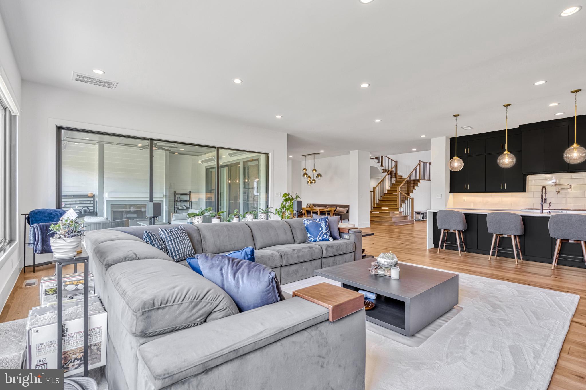 1366 Tate Modern Ln
