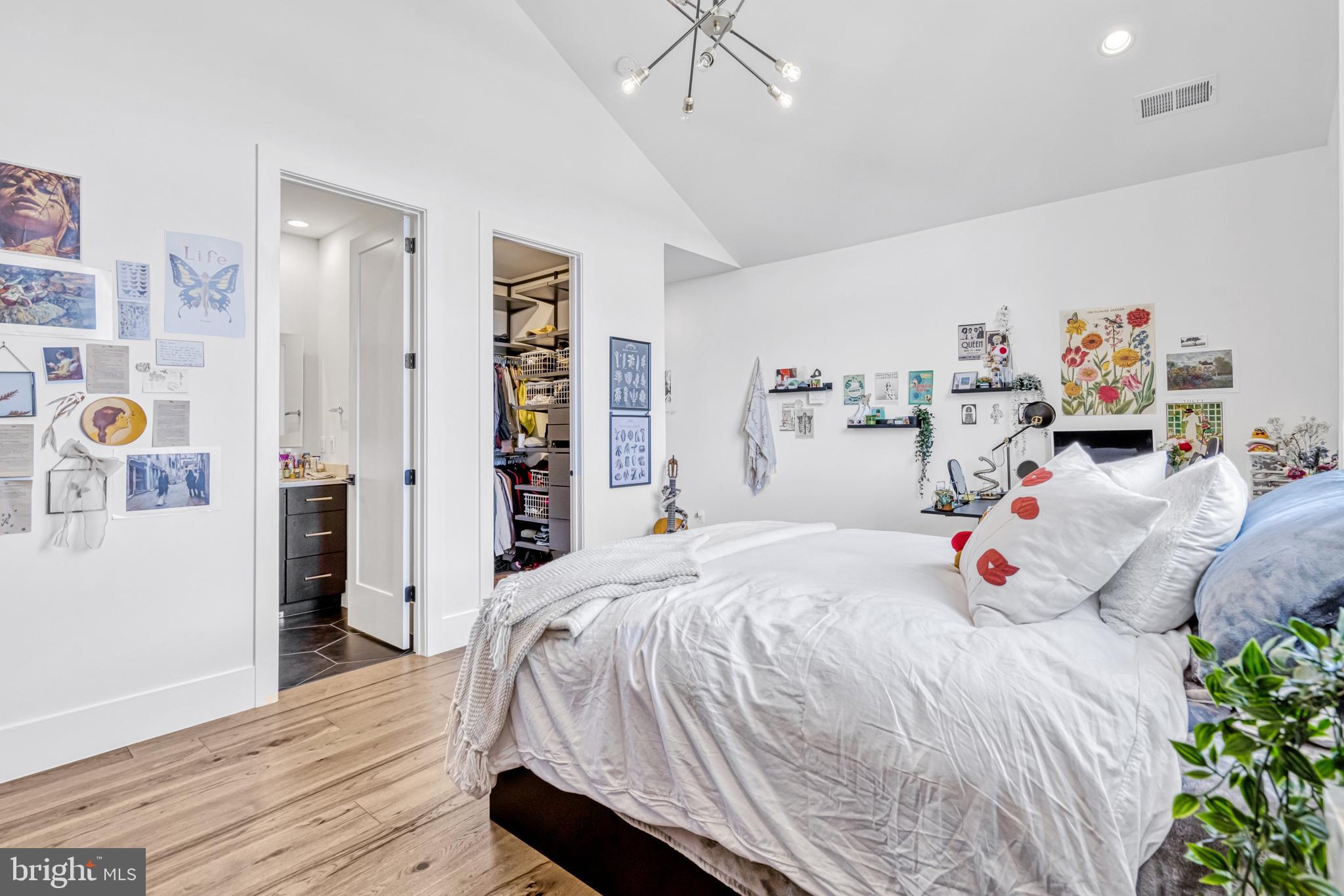 1366 Tate Modern Ln