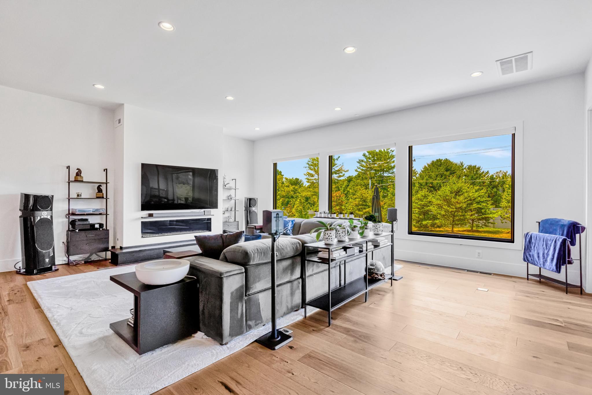 1366 Tate Modern Ln