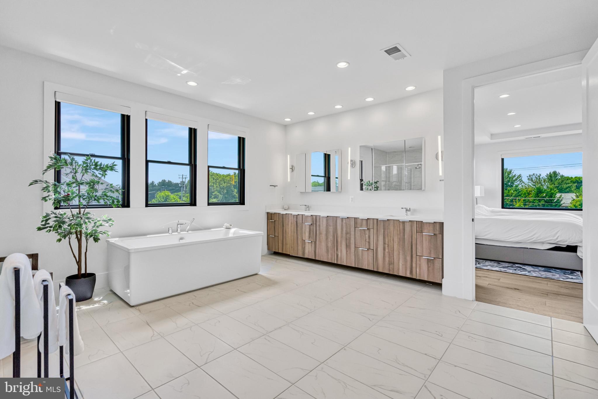 1366 Tate Modern Ln