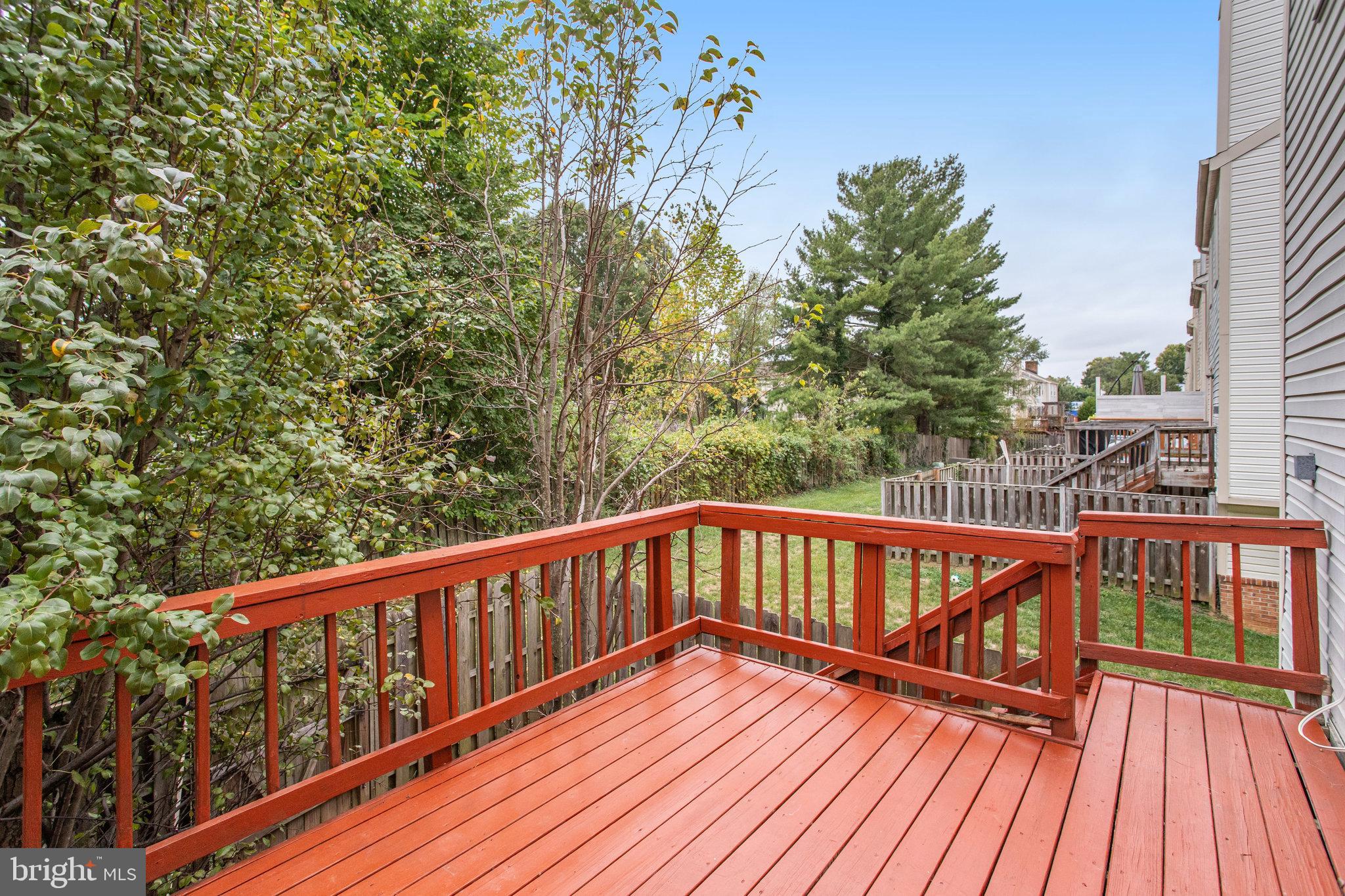 3729 Roxbury Ln