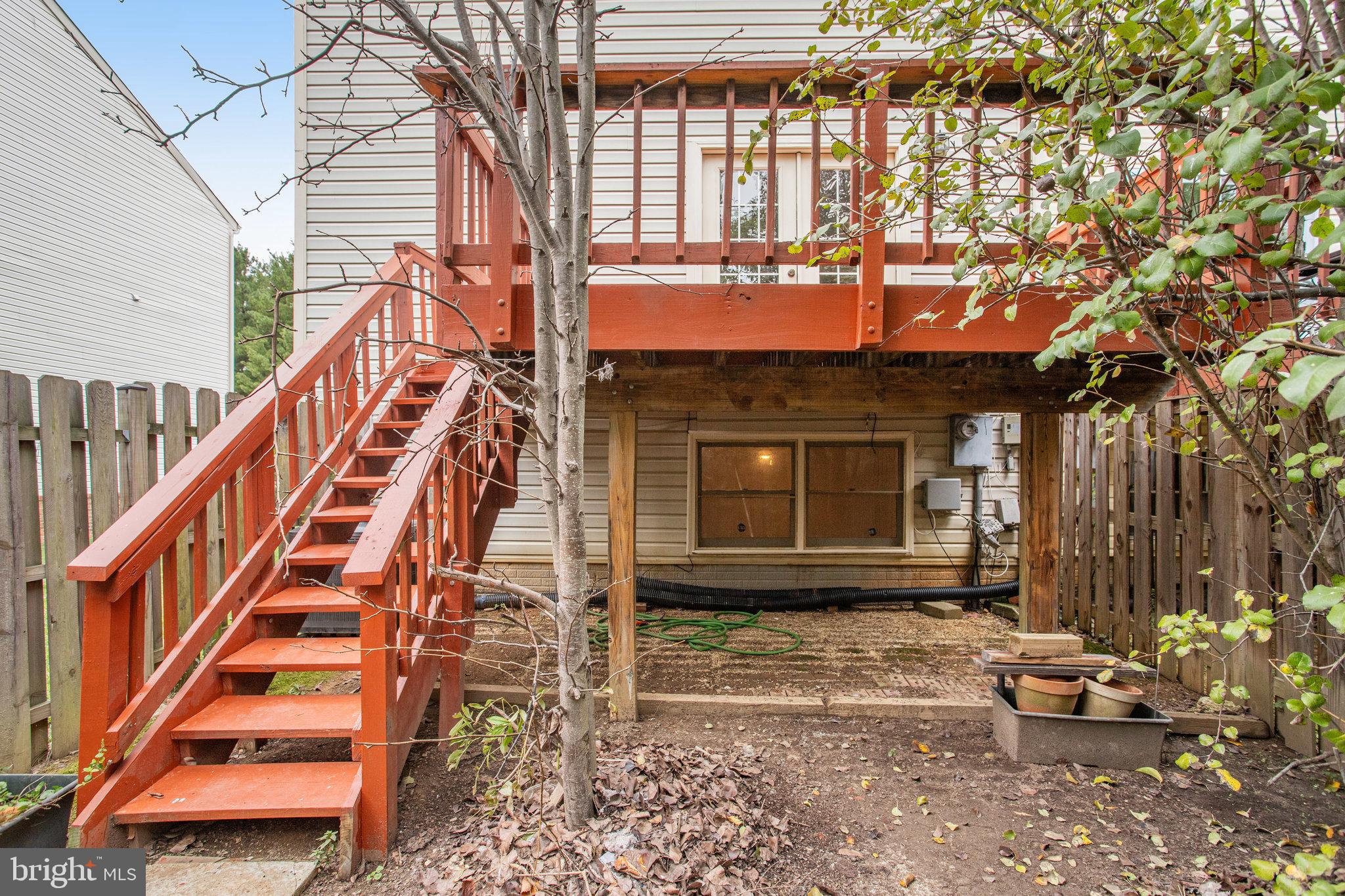 3729 Roxbury Ln