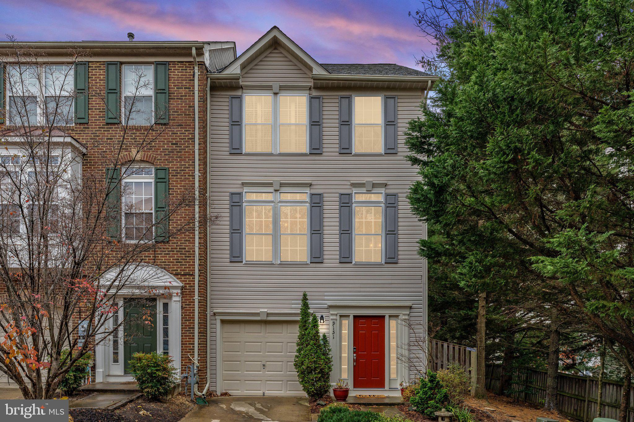 9151 Silvershadow Ct
