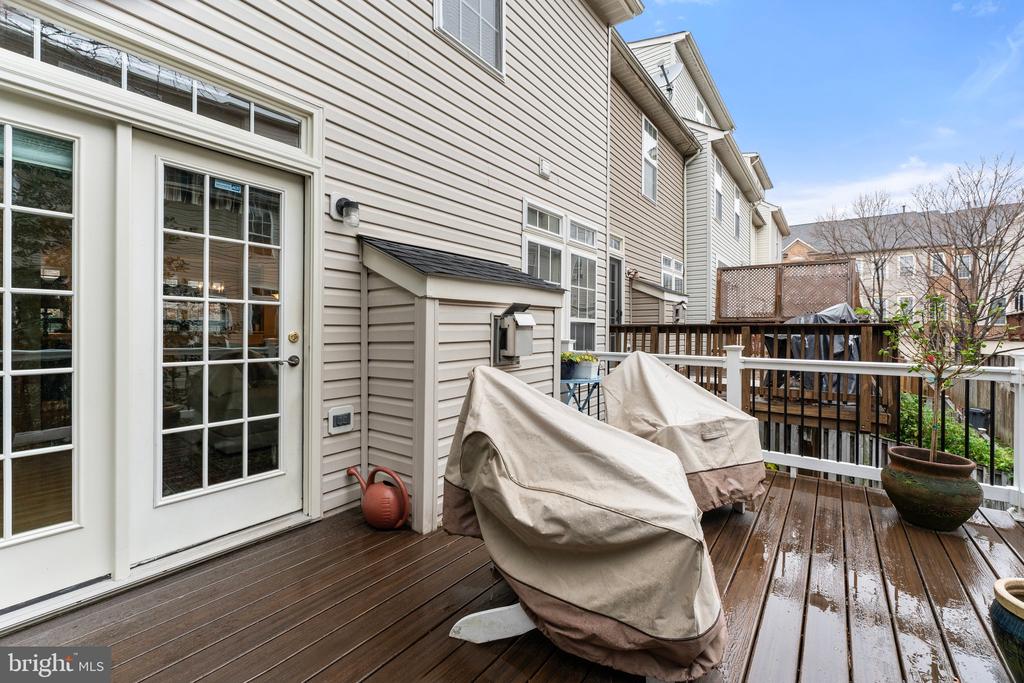 9151 Silvershadow Ct