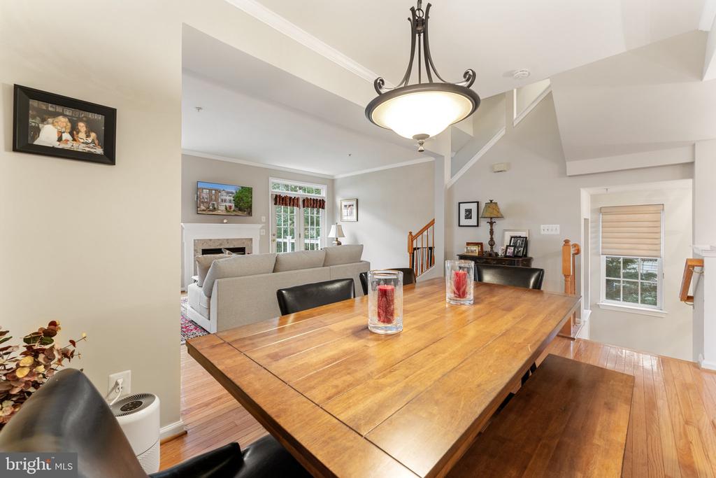9151 Silvershadow Ct