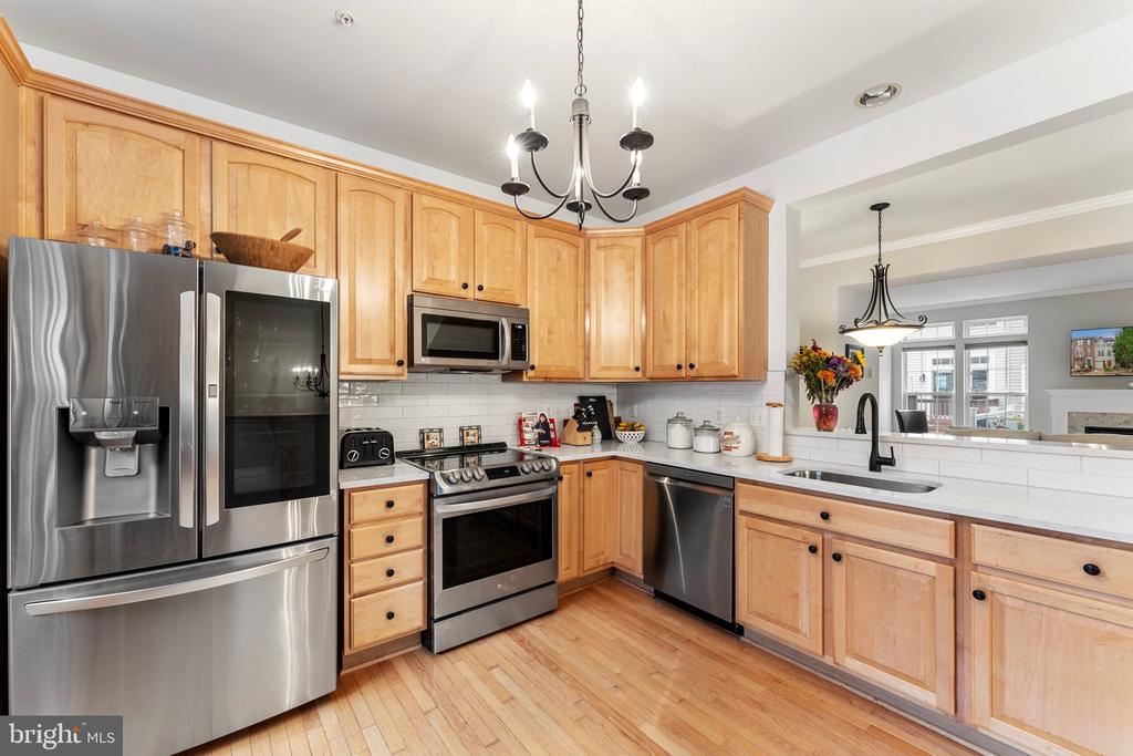 9151 Silvershadow Ct