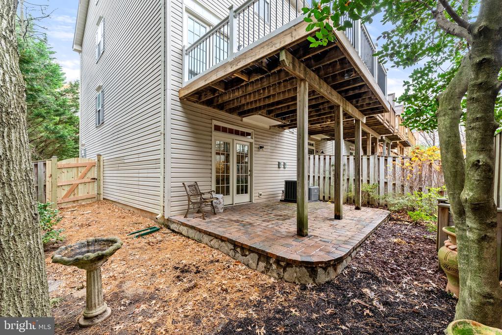 9151 Silvershadow Ct