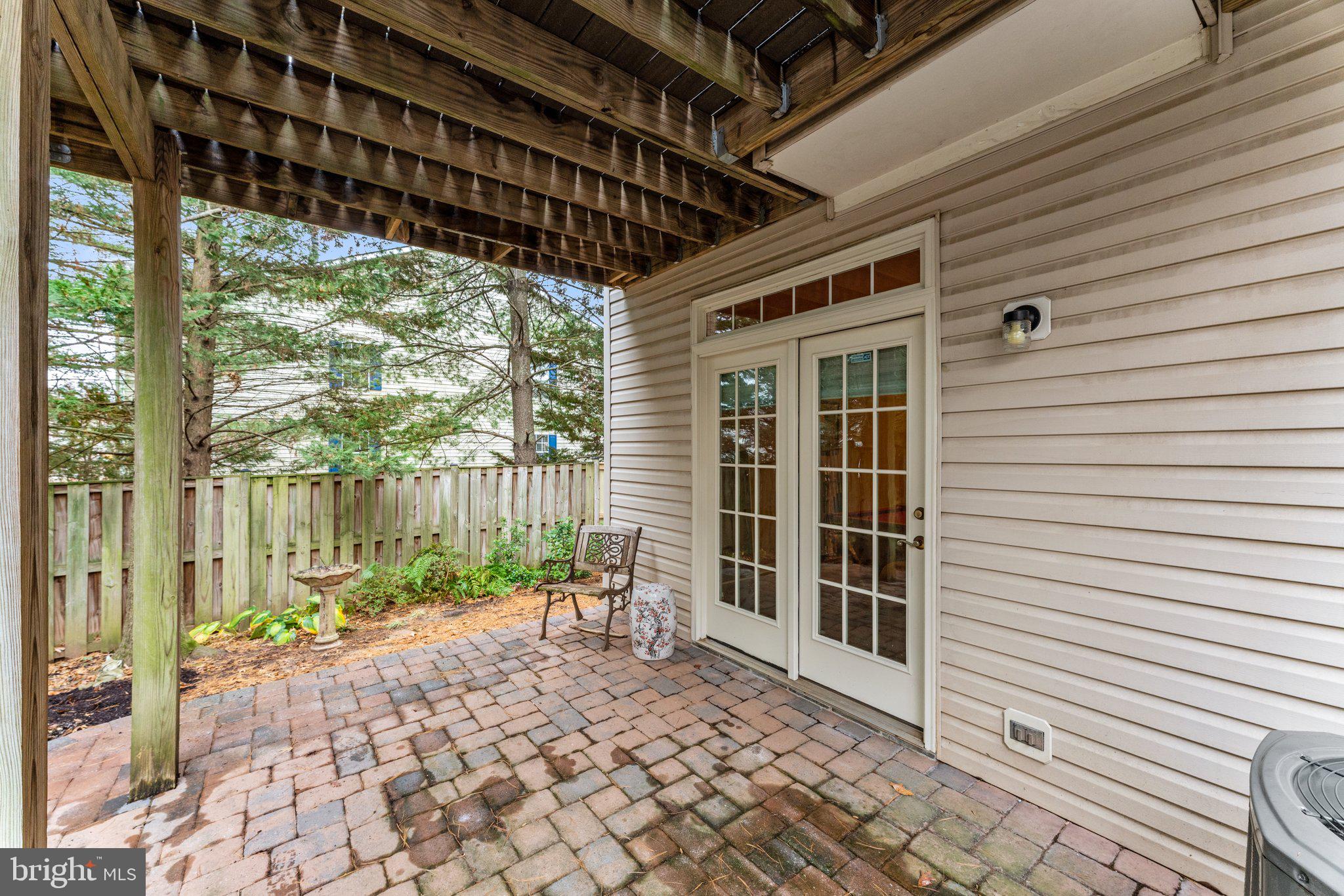 9151 Silvershadow Ct