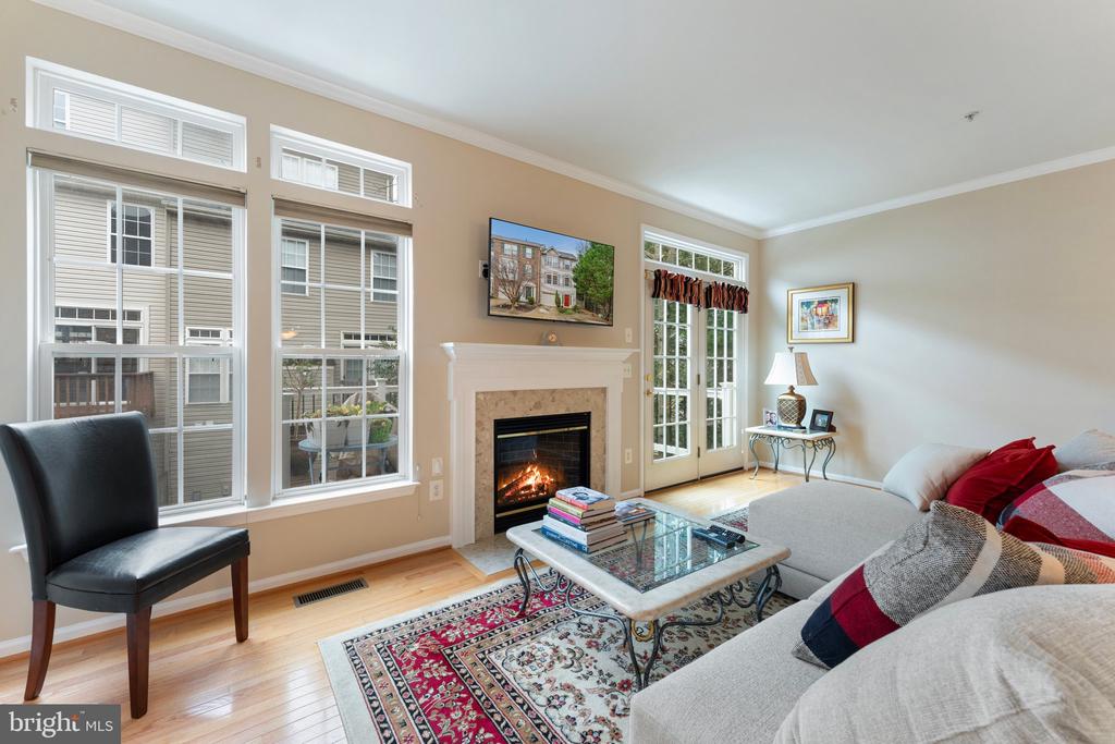 9151 Silvershadow Ct