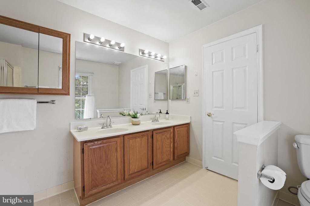 13412 Glen Taylor Ln