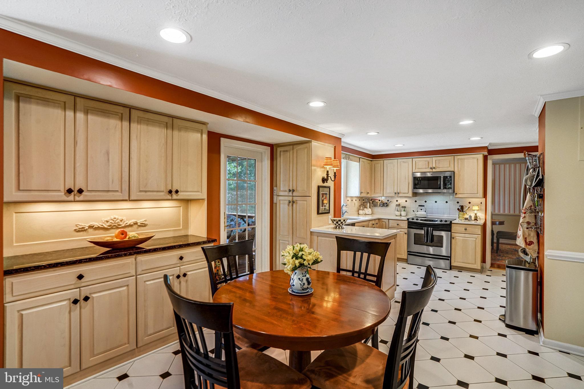 9403 ONION PATCH DRIVE