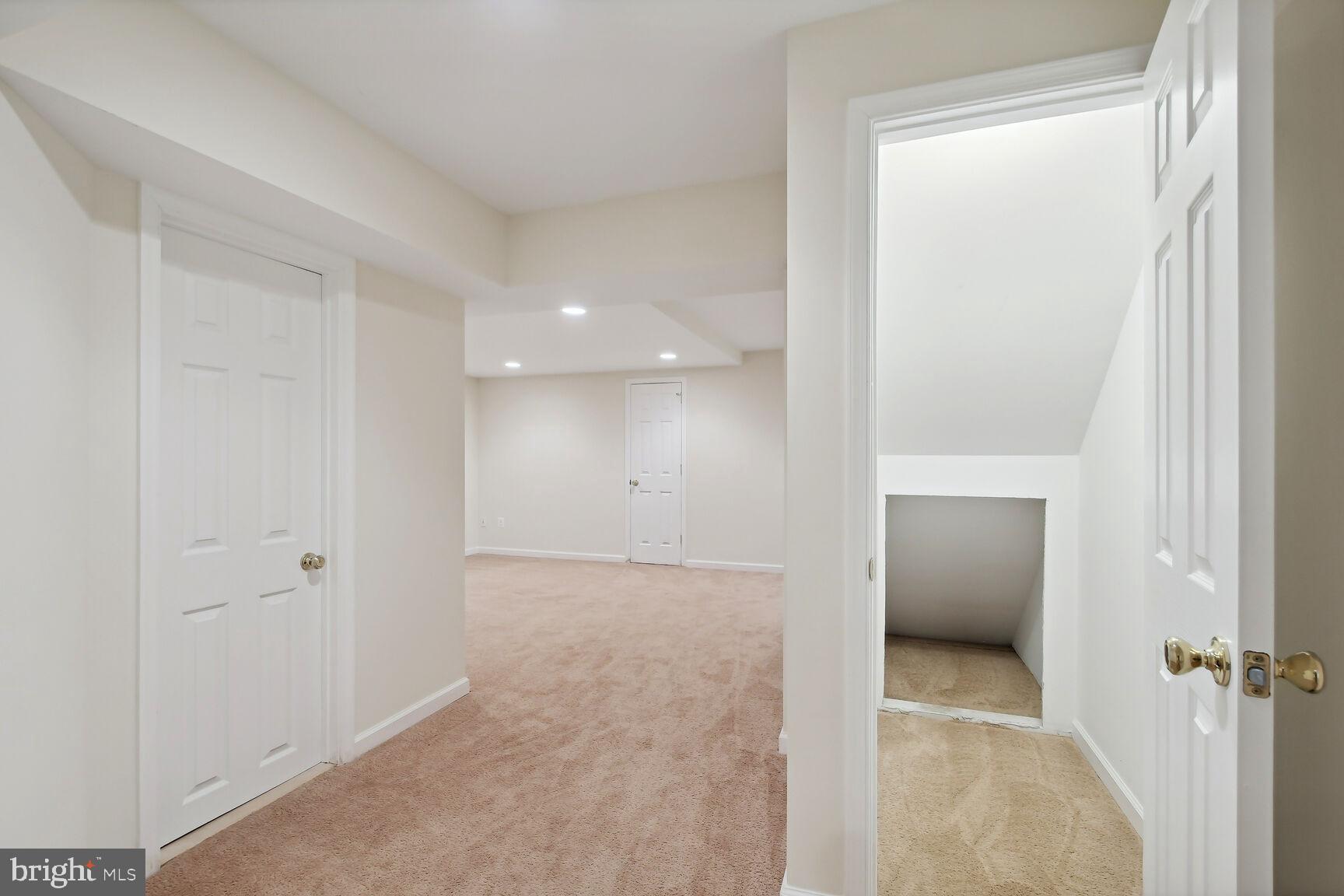 3512 ARMFIELD FARM DRIVE