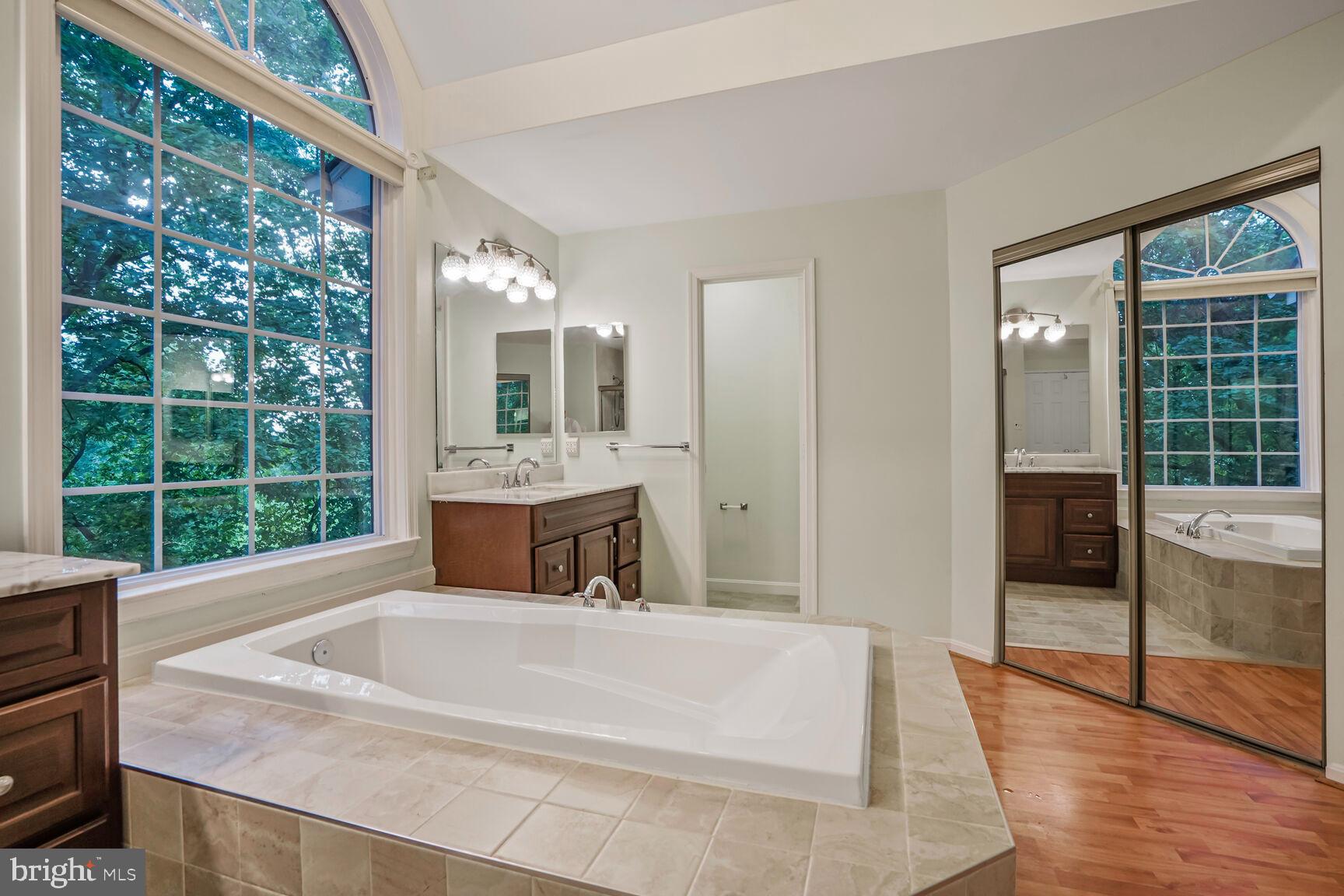 3512 ARMFIELD FARM DRIVE