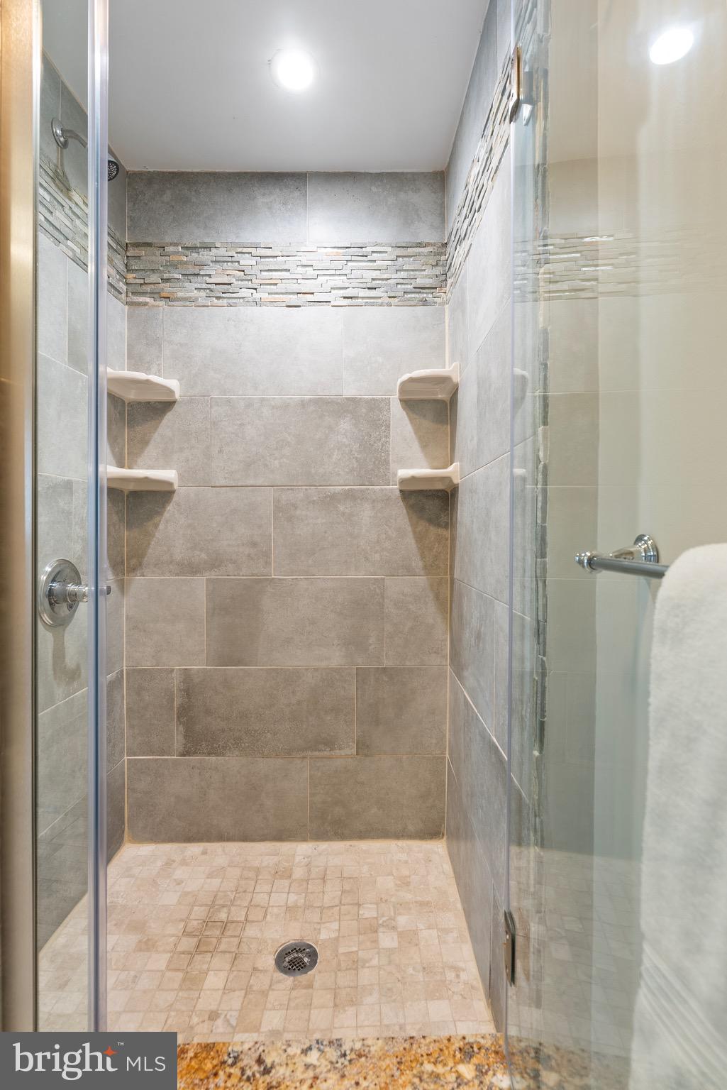 7894 TYSON OAKS CIRCLE