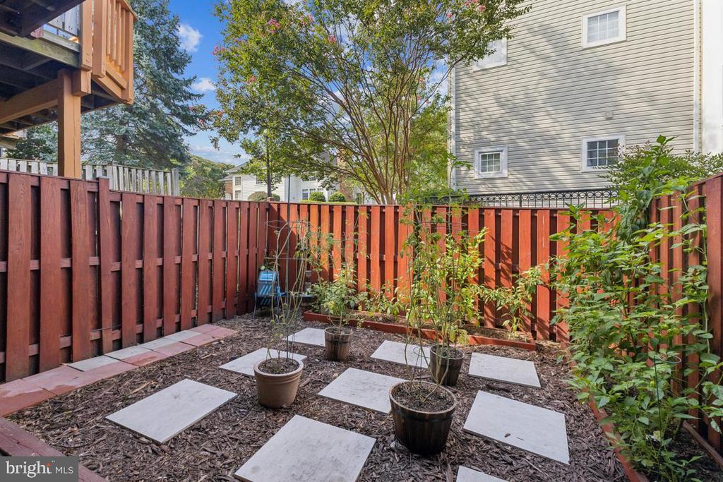 5332 CHIEFTAIN CIRCLE