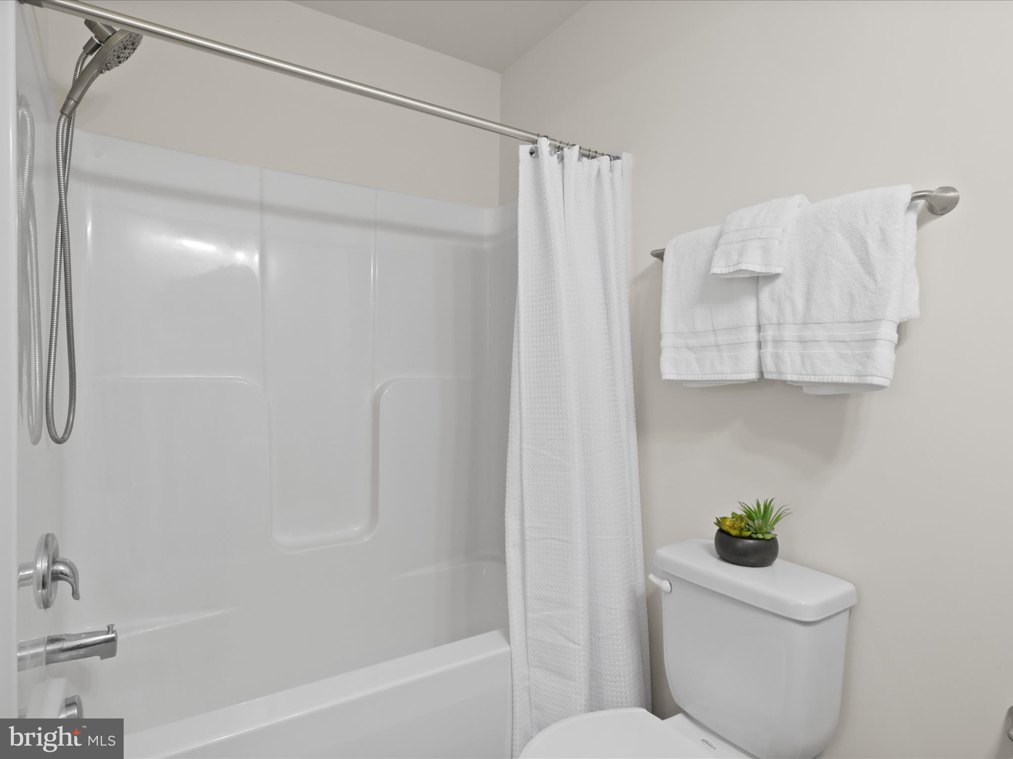 8509 ENGLESIDE STREET