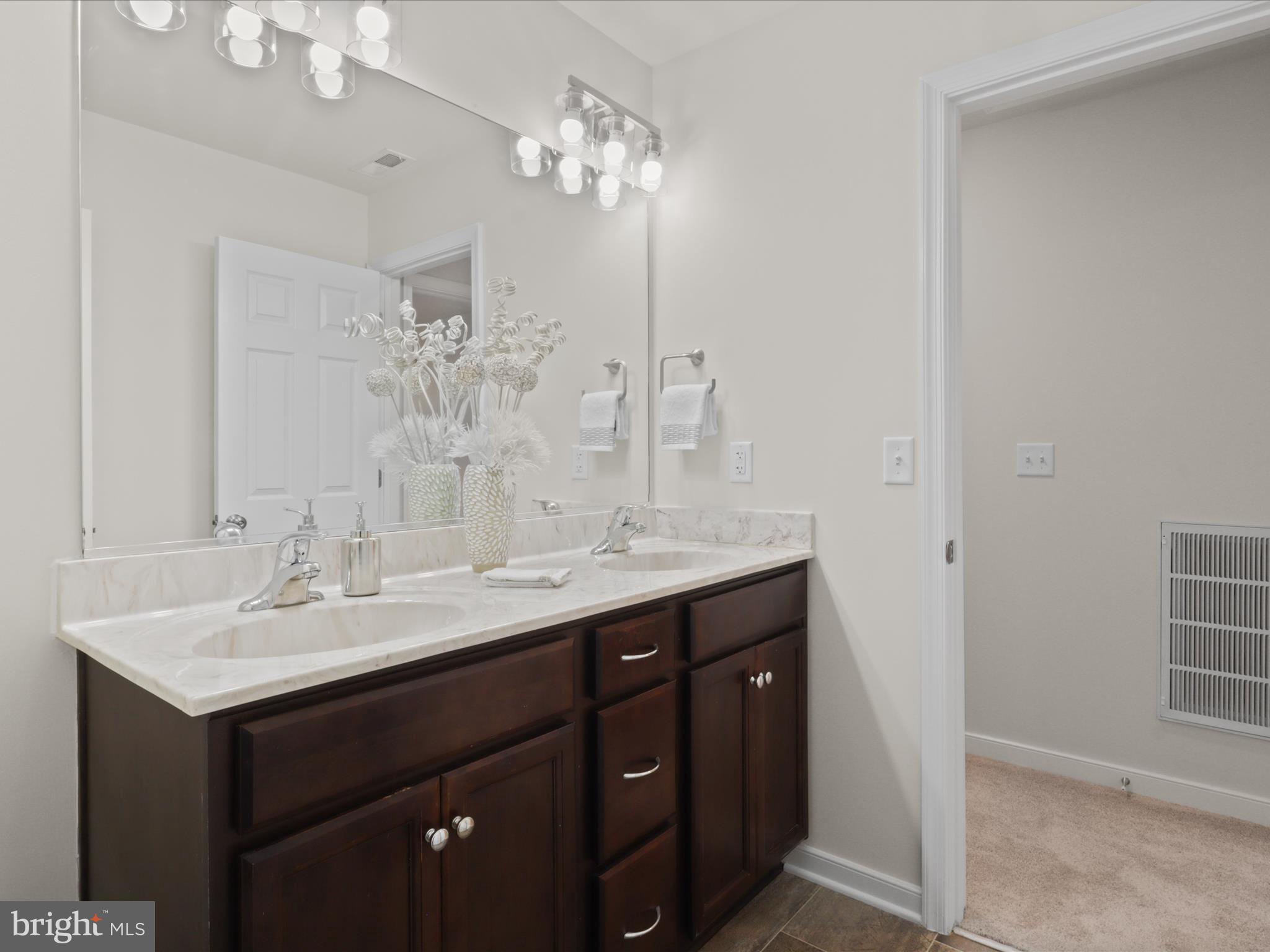 8509 ENGLESIDE STREET