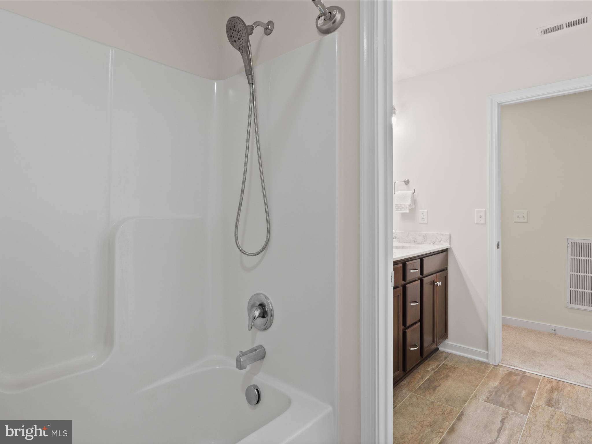 8509 ENGLESIDE STREET