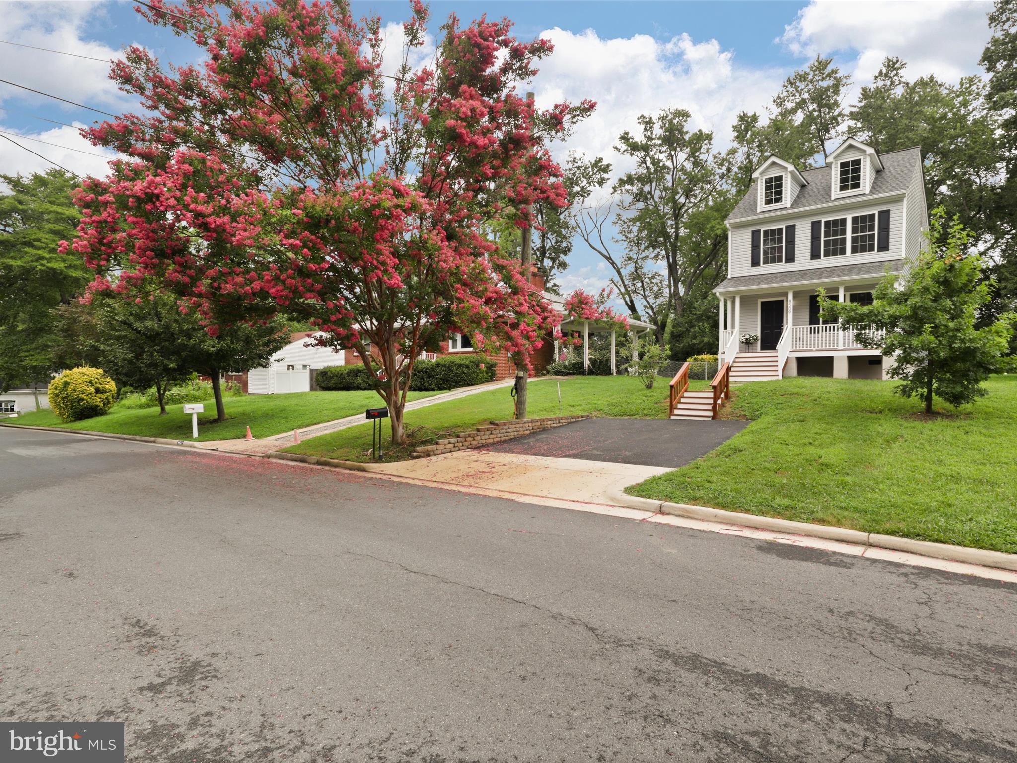 8509 ENGLESIDE STREET