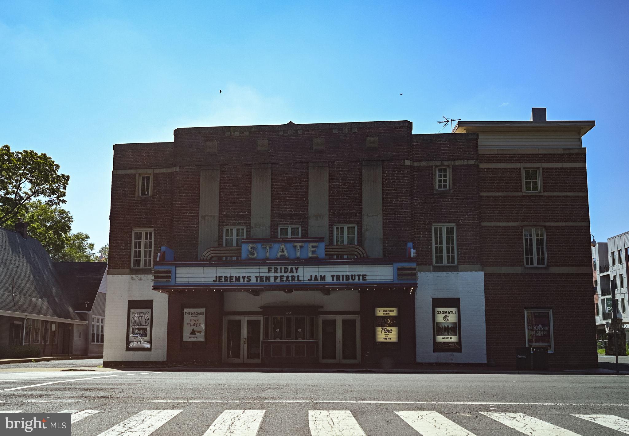 6513 MANOR RIDGE COURT