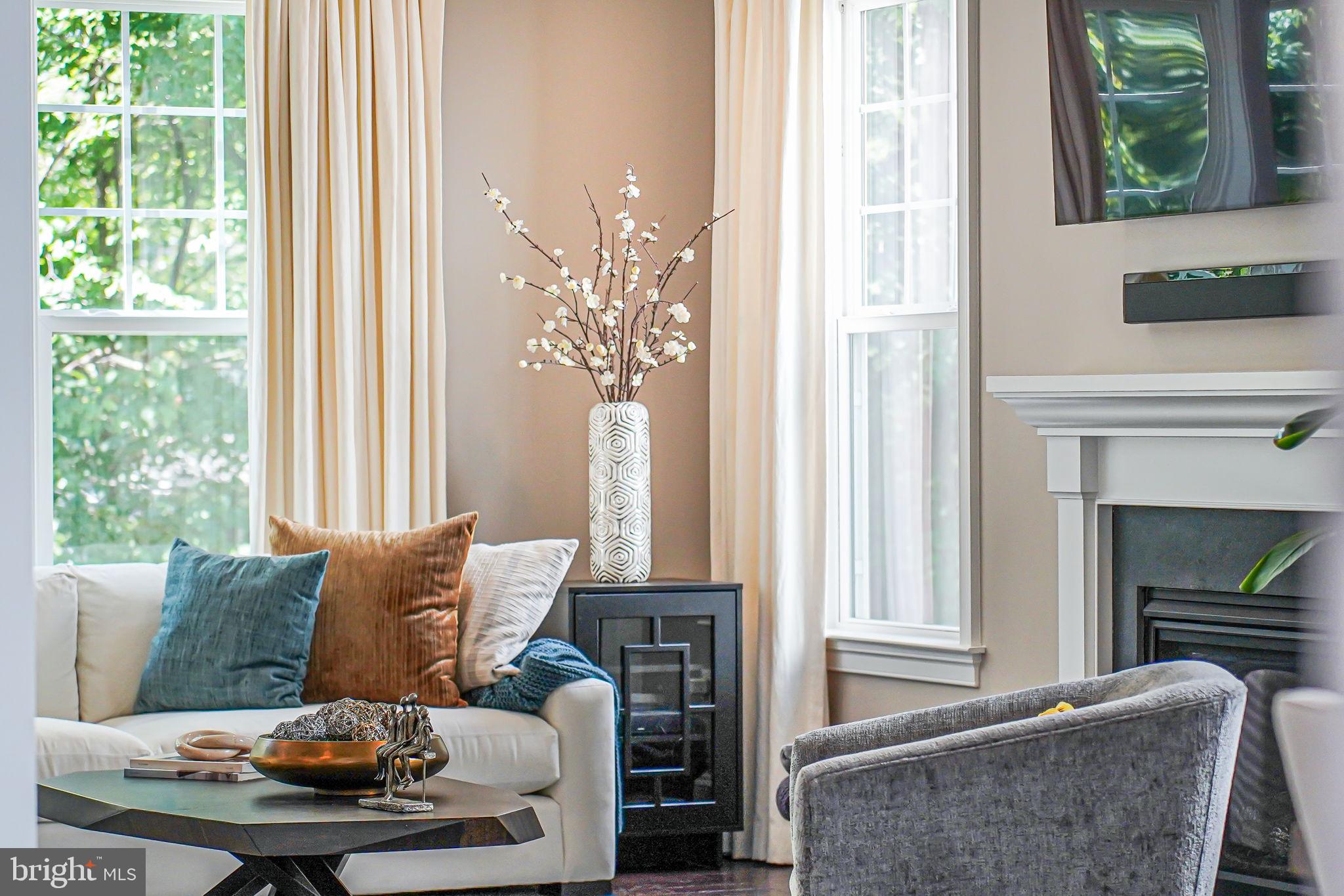 6513 MANOR RIDGE COURT