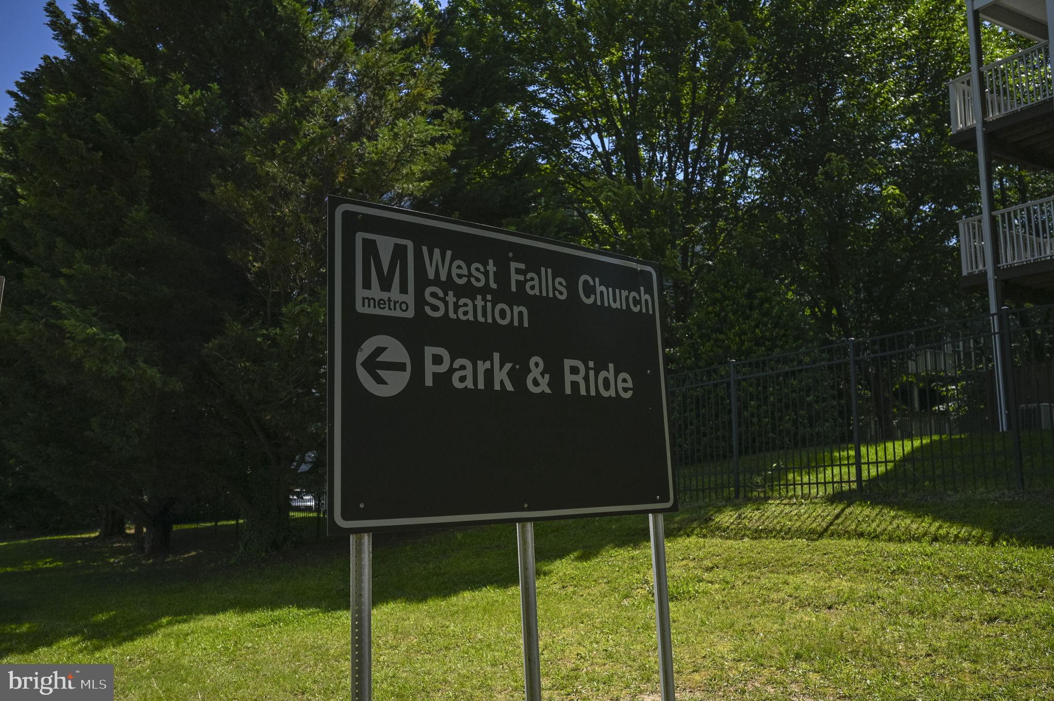 6513 MANOR RIDGE COURT